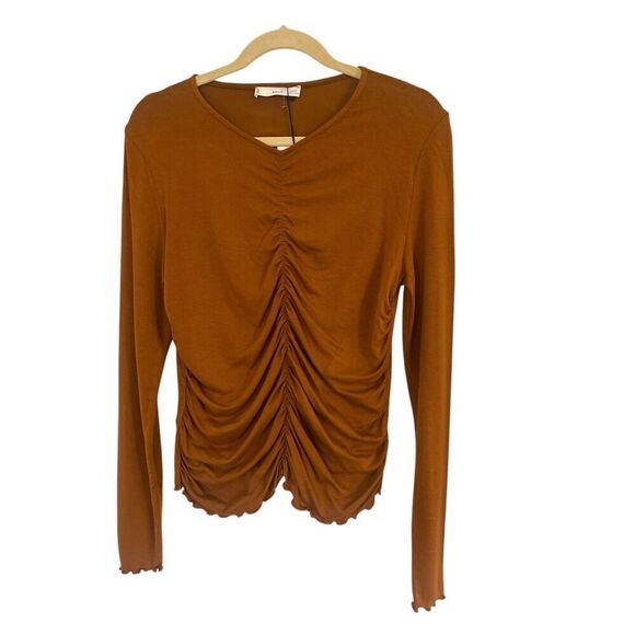 MNG top ruched front with lettuce leaf hem sz Large NWT - Picture 1 of 3